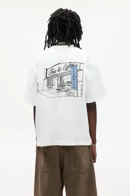 Remera think limit less de Pull&Bear en Remeras y Polos para argentina