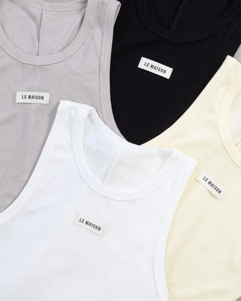 Top blanco con detalles en el cuello - Diseño moderno y elegante de Sky en Tops para argentina