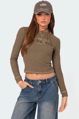 Remera canalé army wife de Edikted en Remeras para argentina