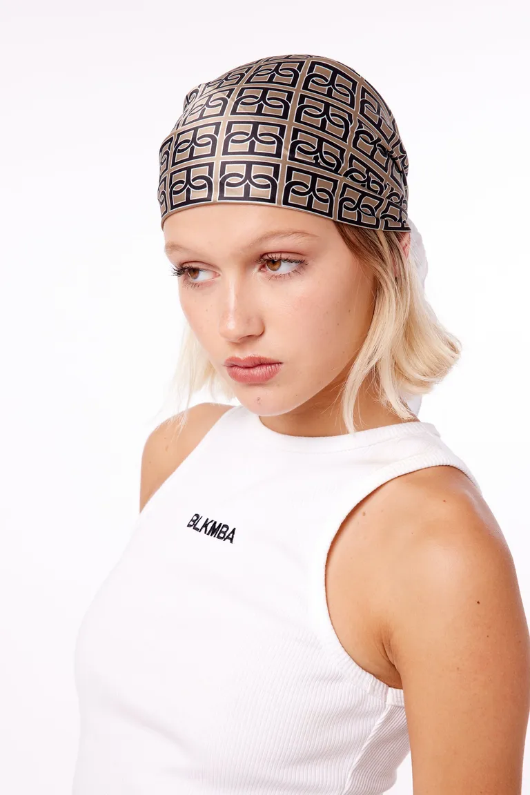 Pañuelo de seda con estampado especial y diseño versátil de Black Mamba en Bufandas y Pañuelos para argentina