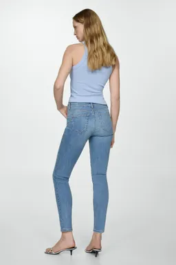 Jeans skinny pushup de Mango en Pantalones para argentina