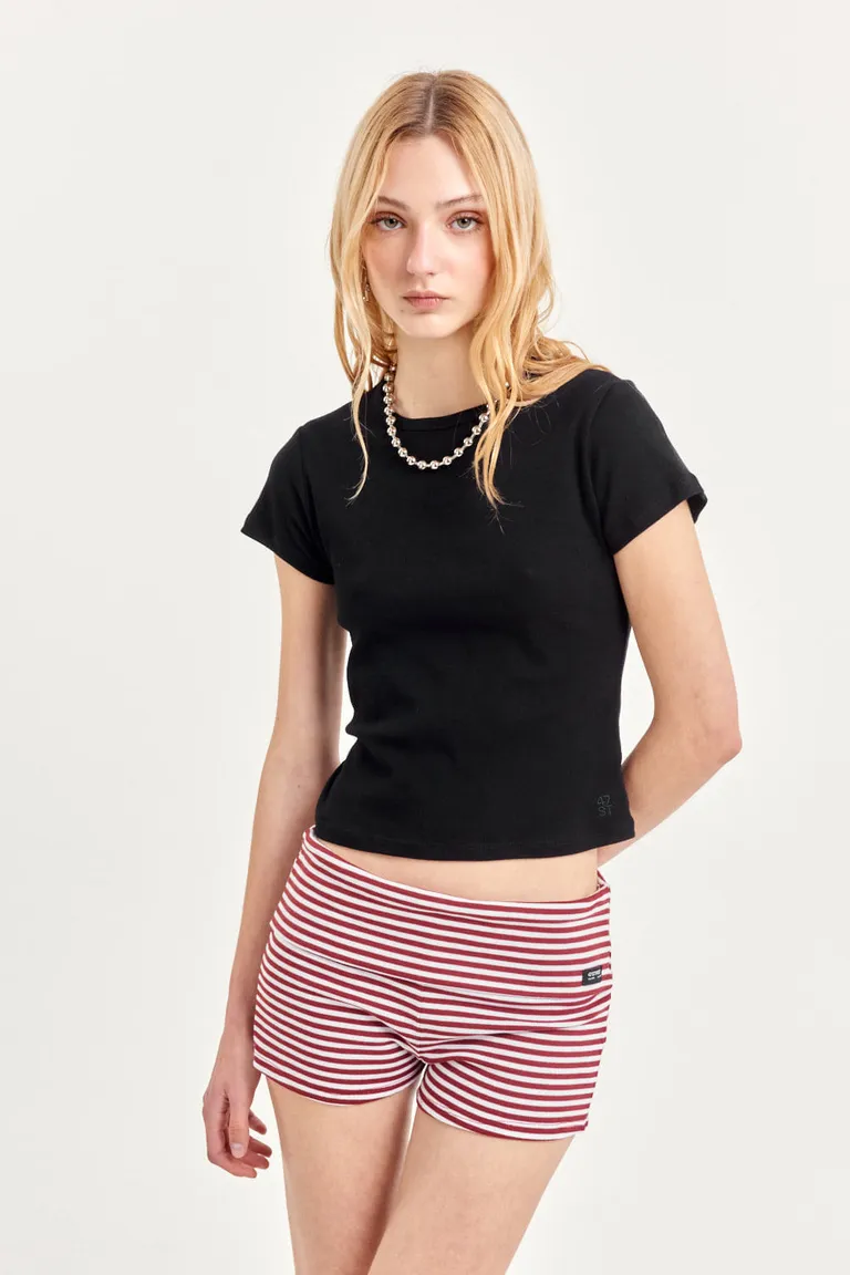 Shorts mini de ribb rayado para un look casual y moderno de 47 Street en Shorts para argentina