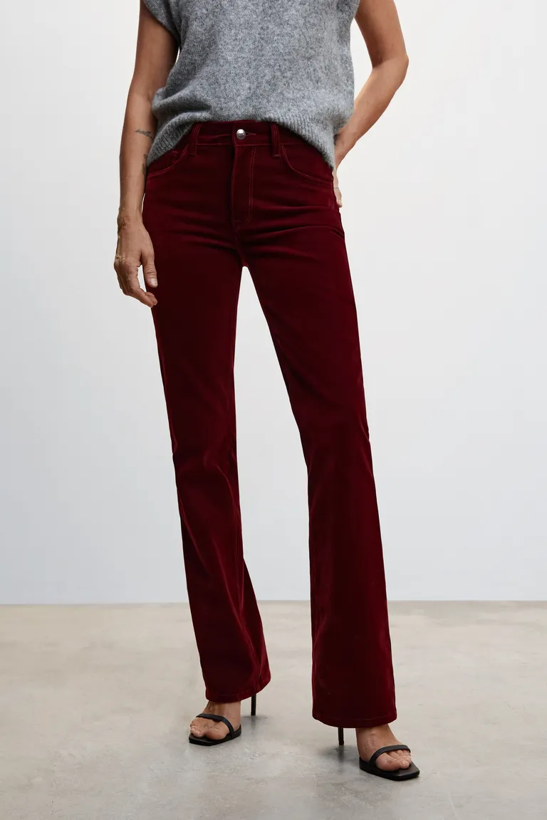 Jeans flare terciopelo de Mango en Pantalones para argentina