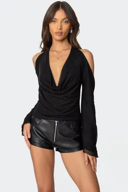 Top cuello halter hombros descubiertos de Edikted en Tops para argentina