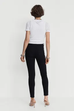 Jeans skinny tiro alto de Mango en Pantalones para argentina