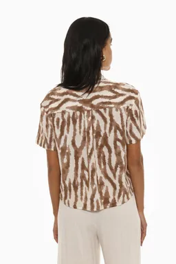 Camisa básica manga corta de Lefties en Camisas para argentina