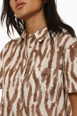 Camisa básica manga corta de Lefties en Camisas para argentina