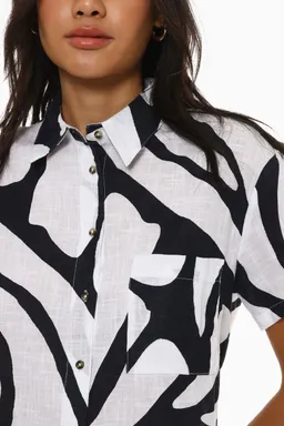 Camisa básica manga corta de Lefties en Camisas para argentina