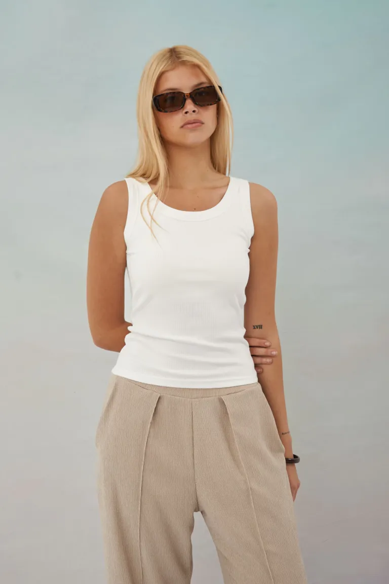 Pantalón beige de corte amplio y fluido para mujer de Apricot en Pantalones para argentina