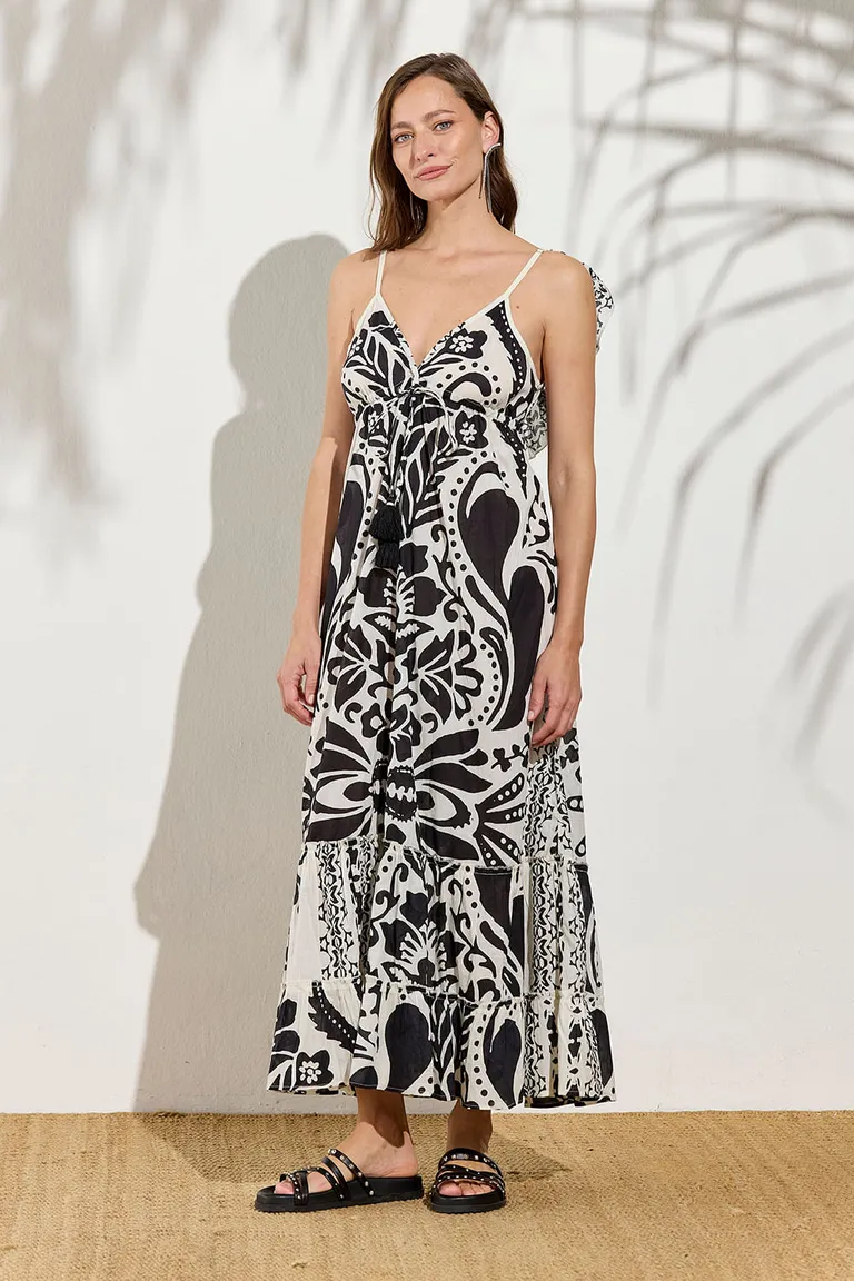 Vestido largo estampado de escote en V y volados en la parte inferior y espalda de Indiastyle en Vestidos para argentina