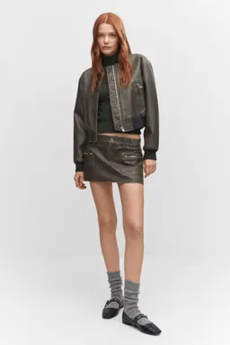 Bomber efecto desgastado de Mango en Chaquetas para argentina