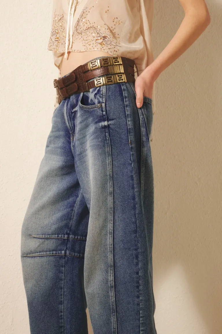 Pantalones de tiro medio en denim azul con diseño balloon para un estilo casual y cómodo de Rapsodia en Pantalones para argentina