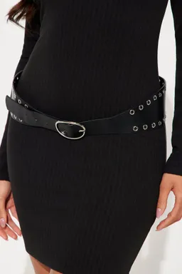 Cinturón total baddie de Fashion Nova en Cinturones para argentina