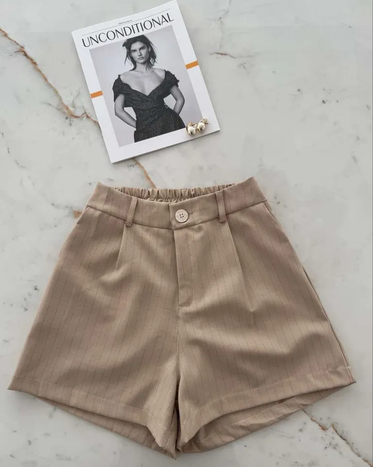 Shorts cortos de diseño elegante y versátil para mujer de Hesed en Shorts para argentina