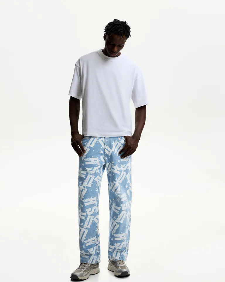 Jeans baggy estampado de Bershka en Pantalones para argentina