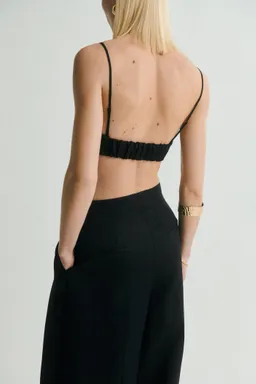 Top crop diseño lazo de Mango en Tops para argentina