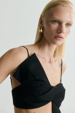 Top crop diseño lazo de Mango en Tops para argentina