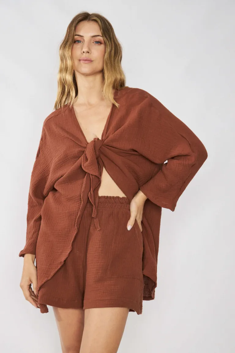 Kimono de algodón suave y diseño contemporáneo con lazo para atar de Belle en Kimonos para argentina