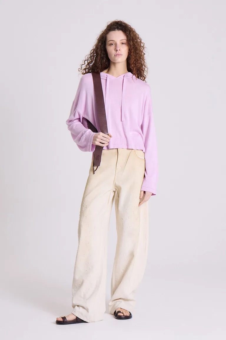 Pantalón de corte holgado en tonos beige con detalles de teñido y roturas de Maria Cher en Pantalones para argentina