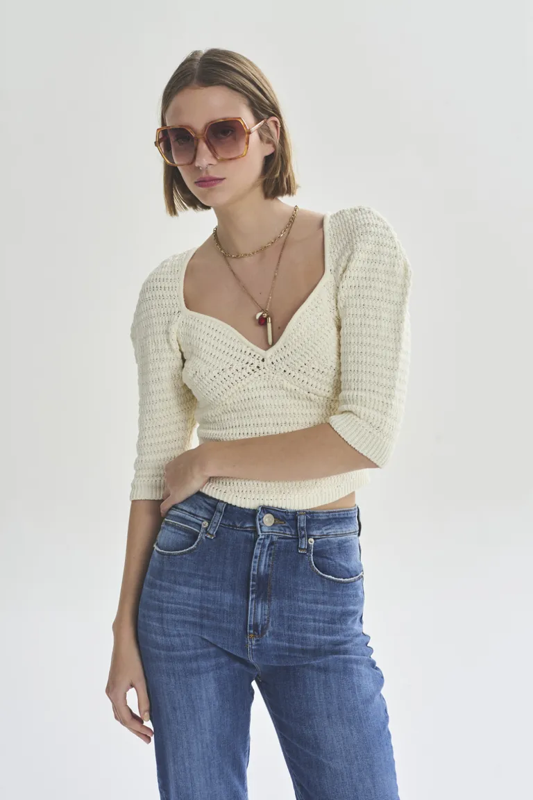 Elegante sweater de mangas al codo en tono neutro para mujer de Akiabara en Buzos y Sweaters para argentina