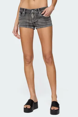 Short jean bordado de Edikted en Shorts para argentina