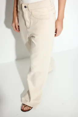 Jean lara beige de Audaz en Pantalones para argentina