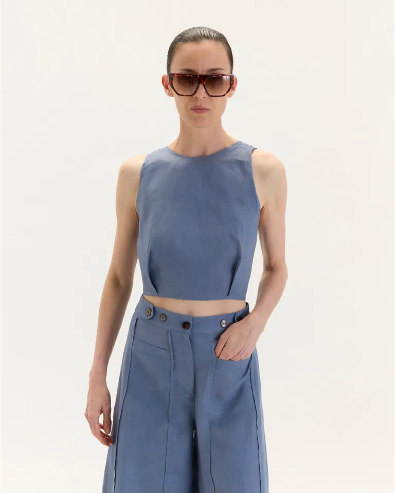 Top corto azul con escote redondo y espalda abierta con lazos de Blue Sheep en Tops para argentina