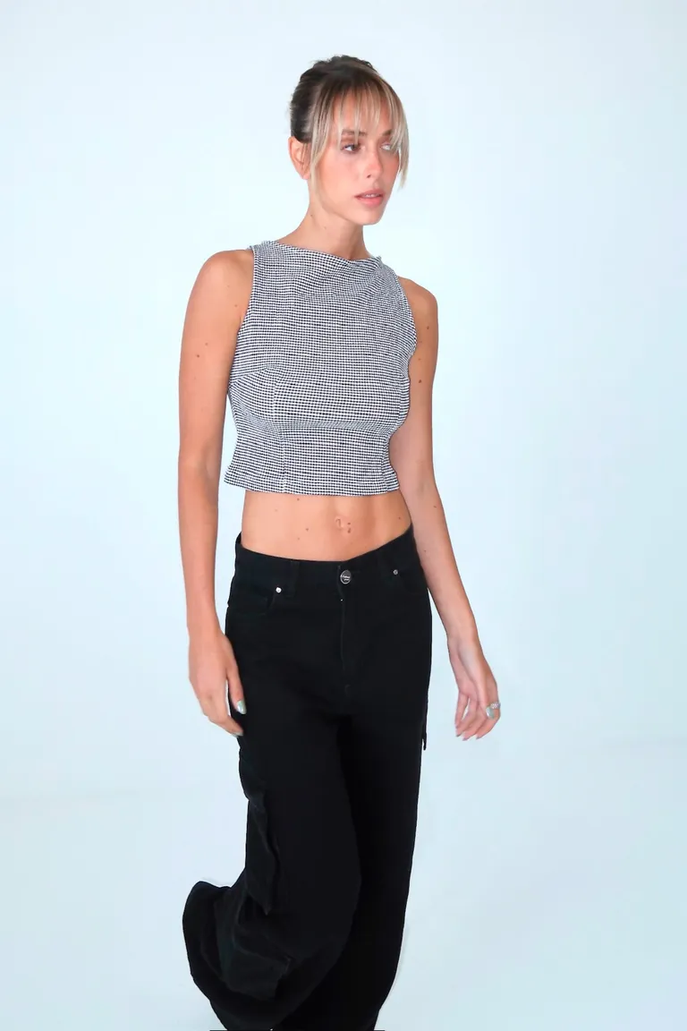 Top musculosa corto de punto con cierre en la espalda de Naíma en Tops para argentina