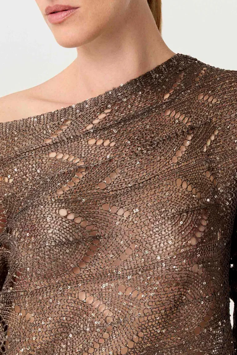 Sweater de calado metálico con escote amplio y mangas largas de Markova en Buzos y Sweaters para argentina