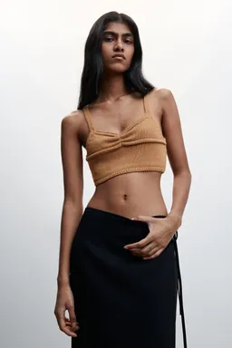 Top punto tirantes de Mango en Tops para argentina