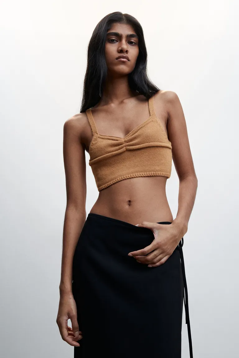 Top punto tirantes de Mango en Tops para argentina