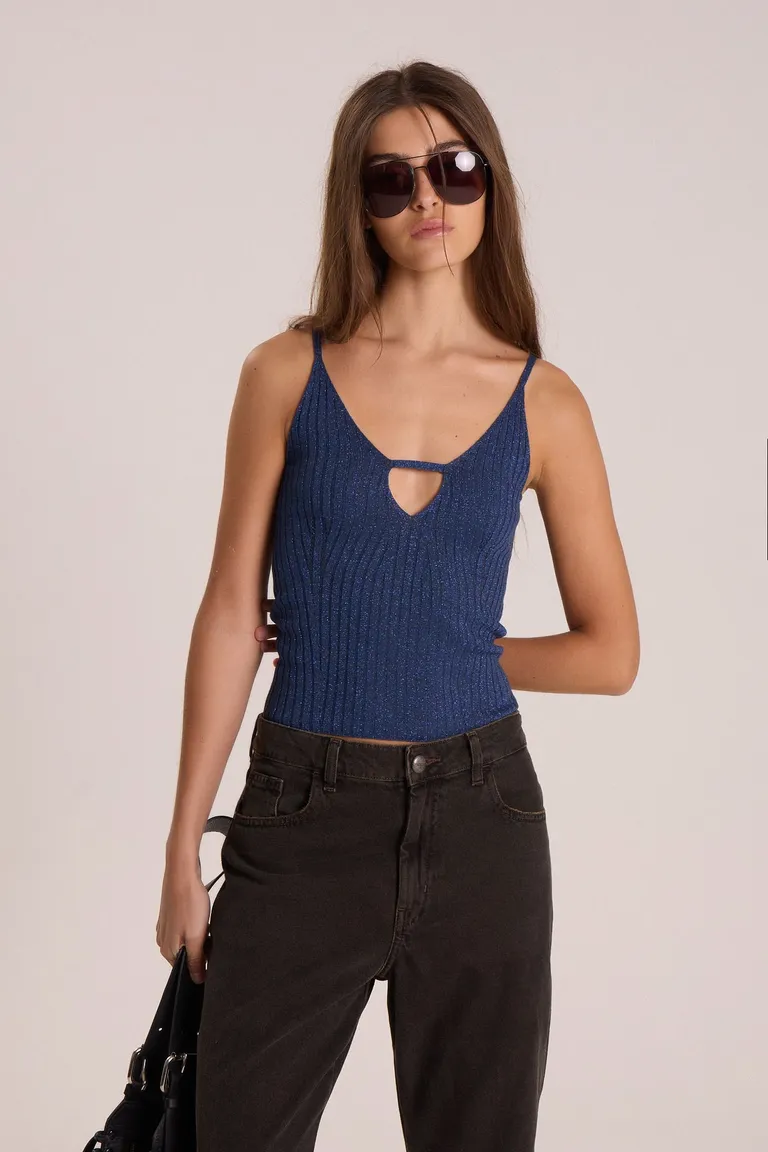 Top femenino de viscosa con detalles en color azul de Maria Cher en Tops para argentina