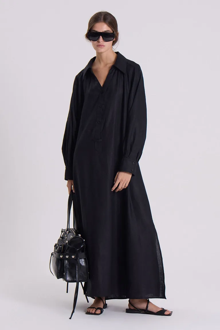 Túnica de lino negro de corte holgado y mangas amplias para un look sofisticado de Maria Cher en Túnicas para argentina
