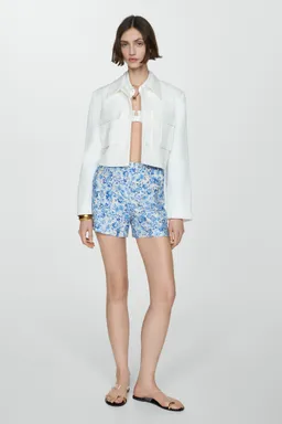 Shorts floral corte recto de Mango en Shorts para argentina