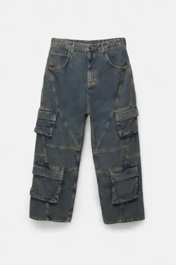 Jeans cargo superbaggy de Pull&Bear en Pantalones para argentina