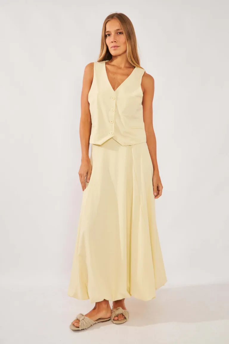 Falda sastrera en color blanco con diseño globo para un look sofisticado y elegante de Belle en Faldas para argentina