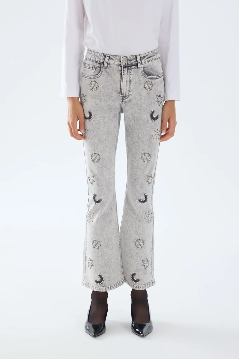 Pantalón de corte flare con tachas decorativas aplicadas y diseño folk de Portsaid en Pantalones para argentina