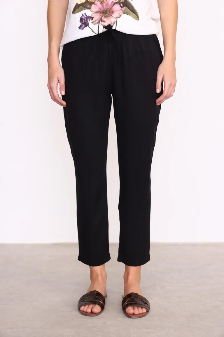 Pantalón de tela twill con cintura elástica para un estilo relajado y cómodo de Yagmour en Pantalones para argentina