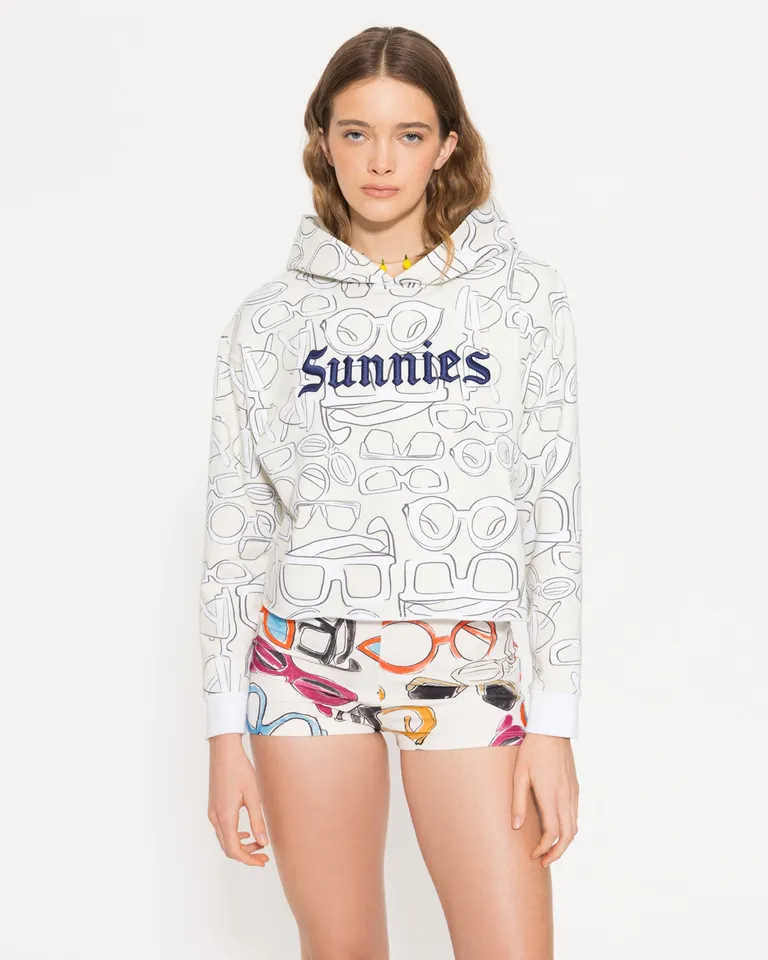 Buzo con estampado de gafas de sol para un look fresco y desenfadado de Jazmin Chebar en Buzos y Sweaters para argentina