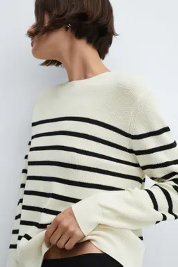 Sweater cuello redondo punto de Mango en Buzos y Sweaters para argentina