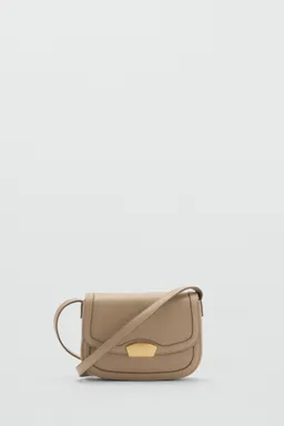 Bandolera con solapa de Mango en Bolsos y Carteras para argentina