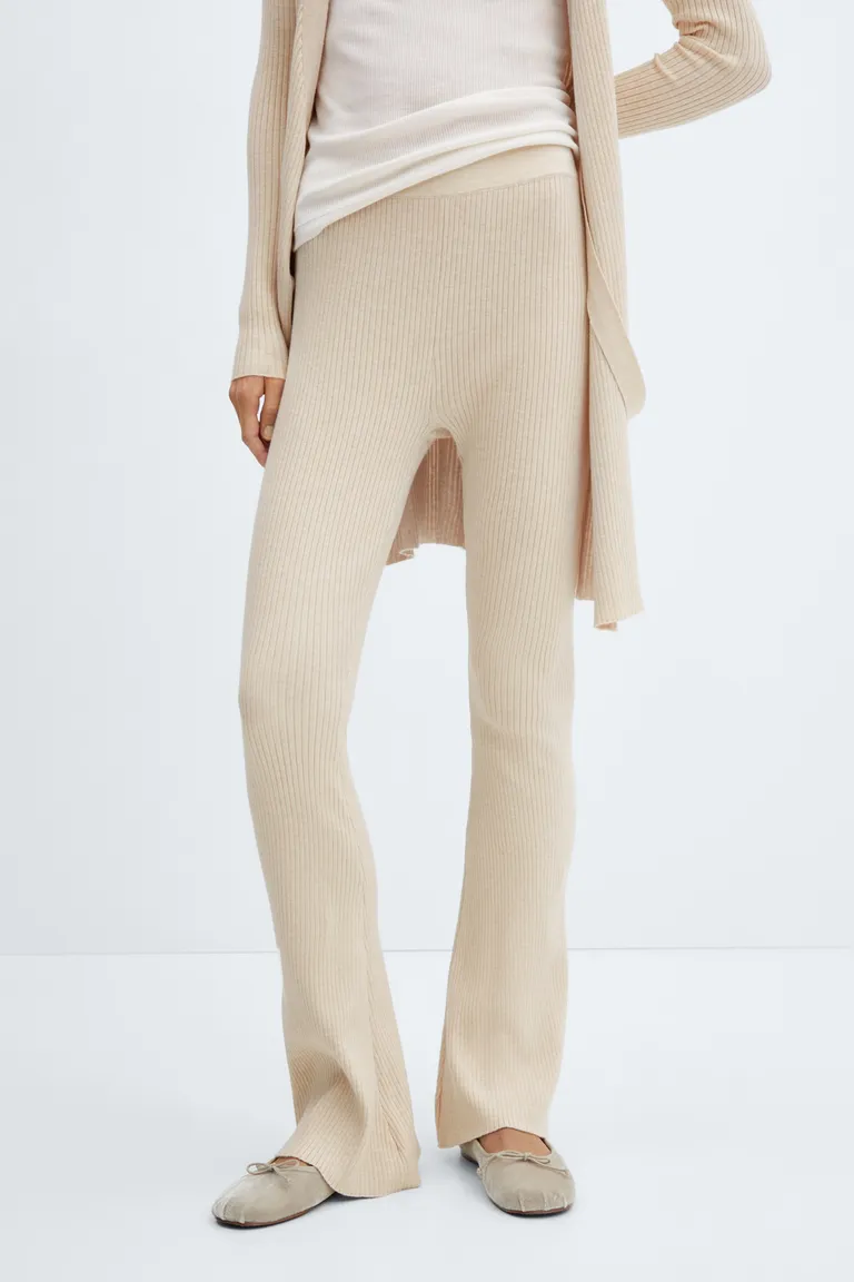 Pantalón canalé wideleg de Mango en Pantalones para argentina