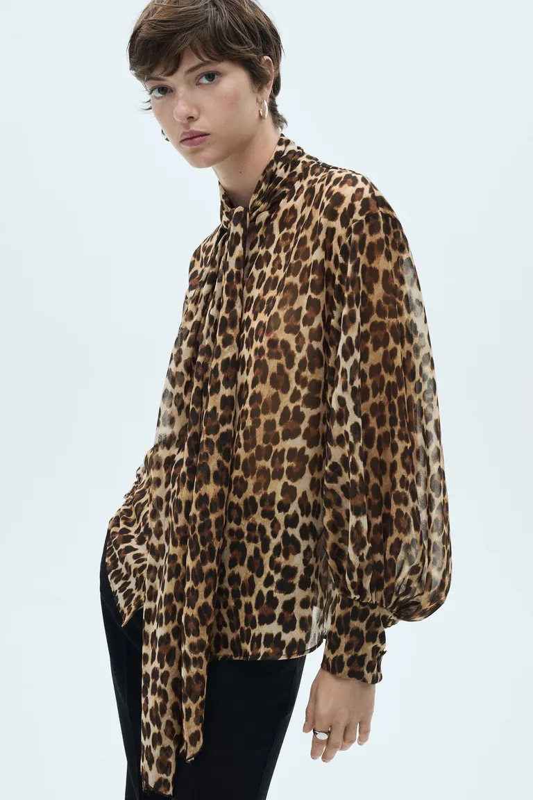 Blusa leopardo con lazo de Mango en Blusas para argentina