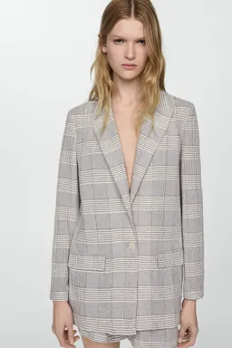 Blazer estampado cuadros de Mango en Blazers para argentina