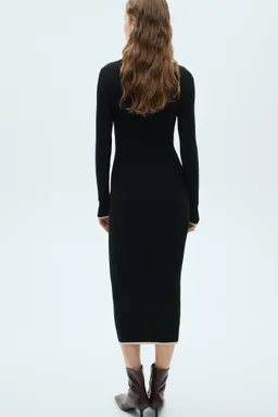 Vestido punto ribetes contraste de Mango en Vestidos para argentina