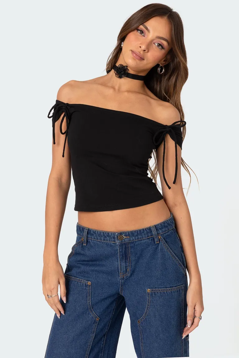 Top jess hombros descubiertos de Edikted en Tops para argentina