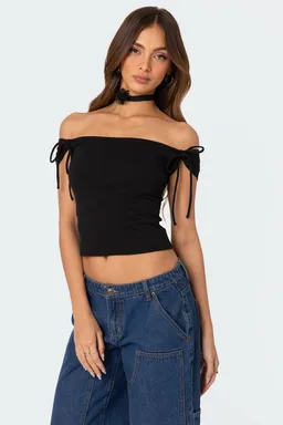 Top jess hombros descubiertos de Edikted en Tops para argentina