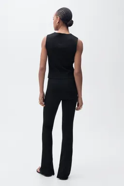 Pantalón skinny bajo aberturas de Mango en Pantalones para argentina