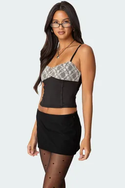 Musculosa capas encaje jaxon de Edikted en Tops para argentina