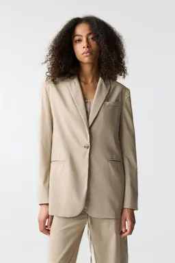 Blazer espalda abierta asimétrica de Pull&Bear en Blazers para argentina